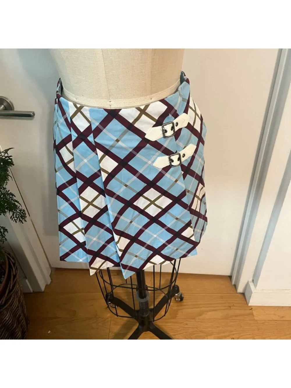 Marc by Marc Jacobs Schoolgirl‎ Plaid Pleated Mini Size 8